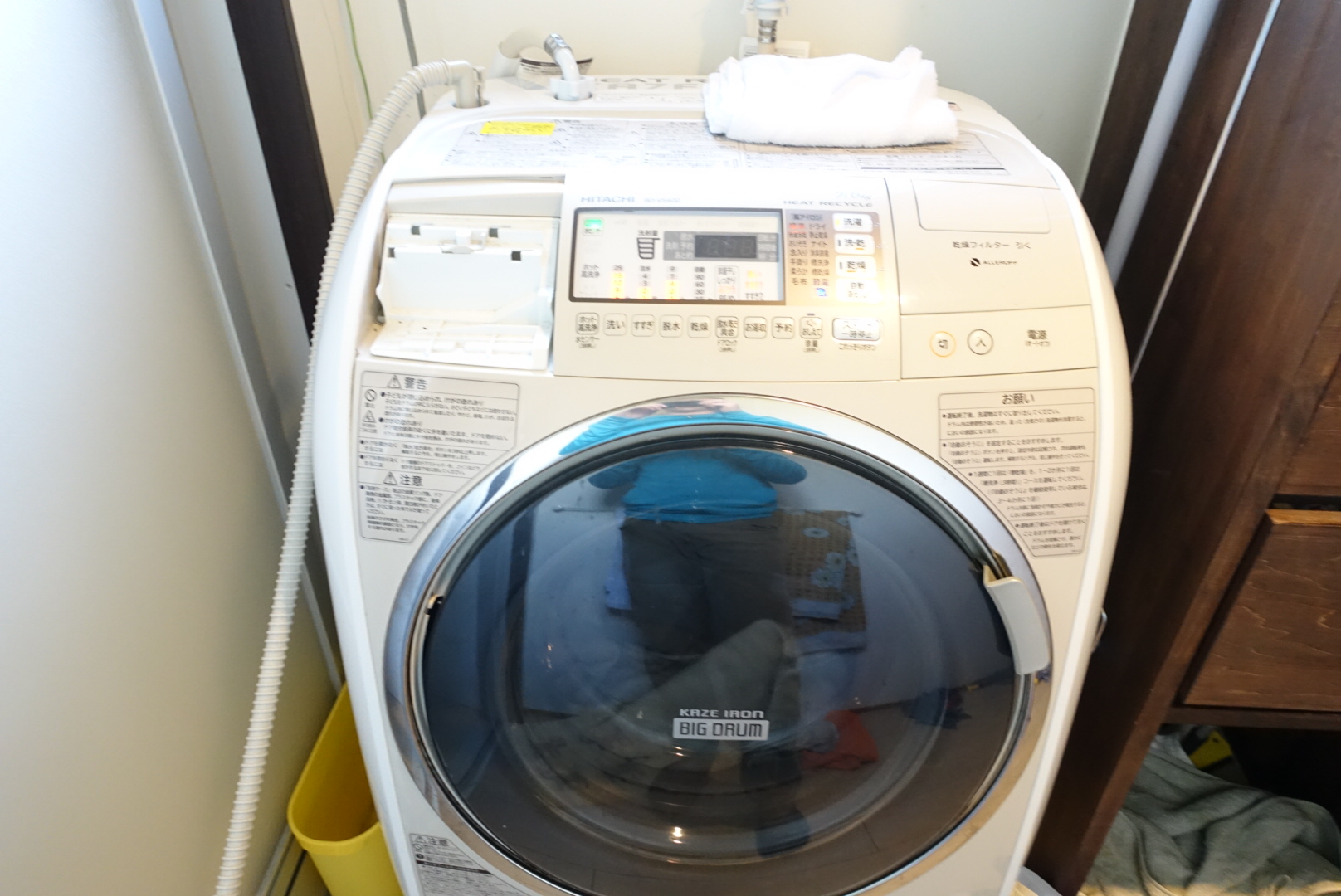 ドラム式洗濯機が臭うので分解清掃してみた。中がドエライことになって 